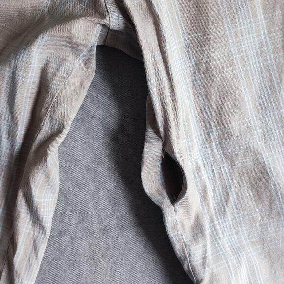 Analog skater shorts men's size 34 cream with light blue plaid pattern - Picture 10 of 14